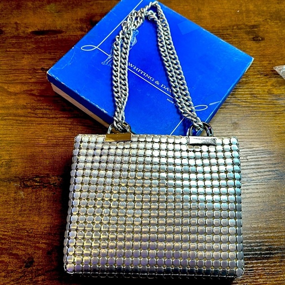 Whiting & Davis Clutch. Never used. New In Box w/ Brochure​​ NWOT Vintage​ - Picture 1 of 9